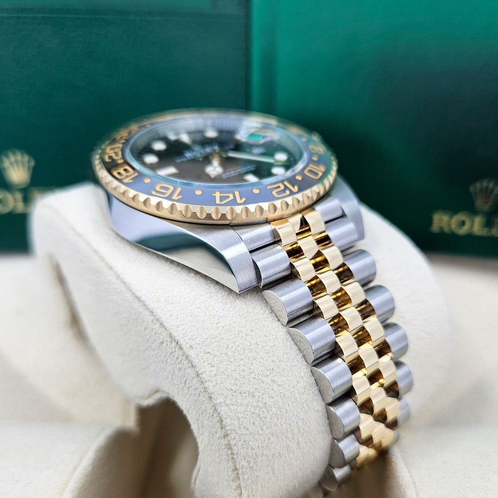 GMT-Master II, 40mm, Oystersteel and 18k Yellow Gold - image 3