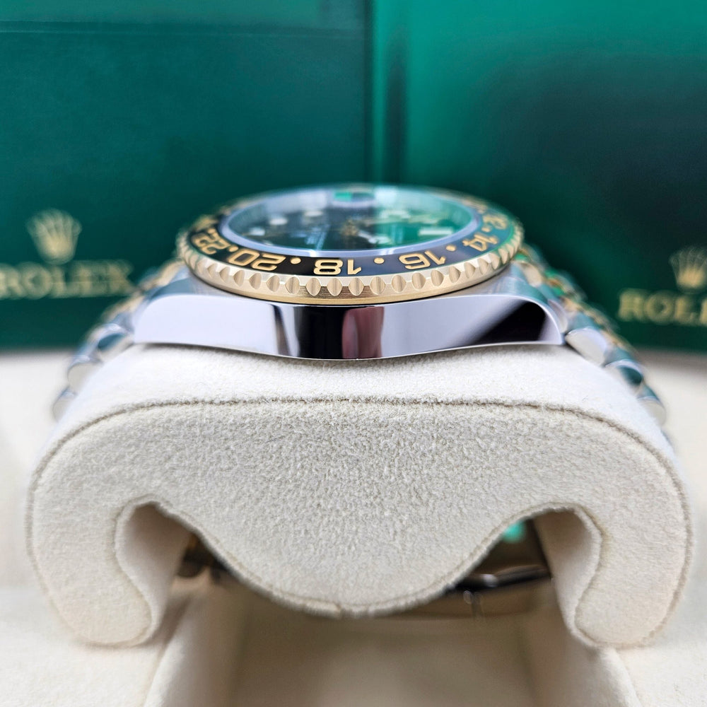 GMT-Master II, 40mm, Oystersteel and 18k Yellow Gold - image 8
