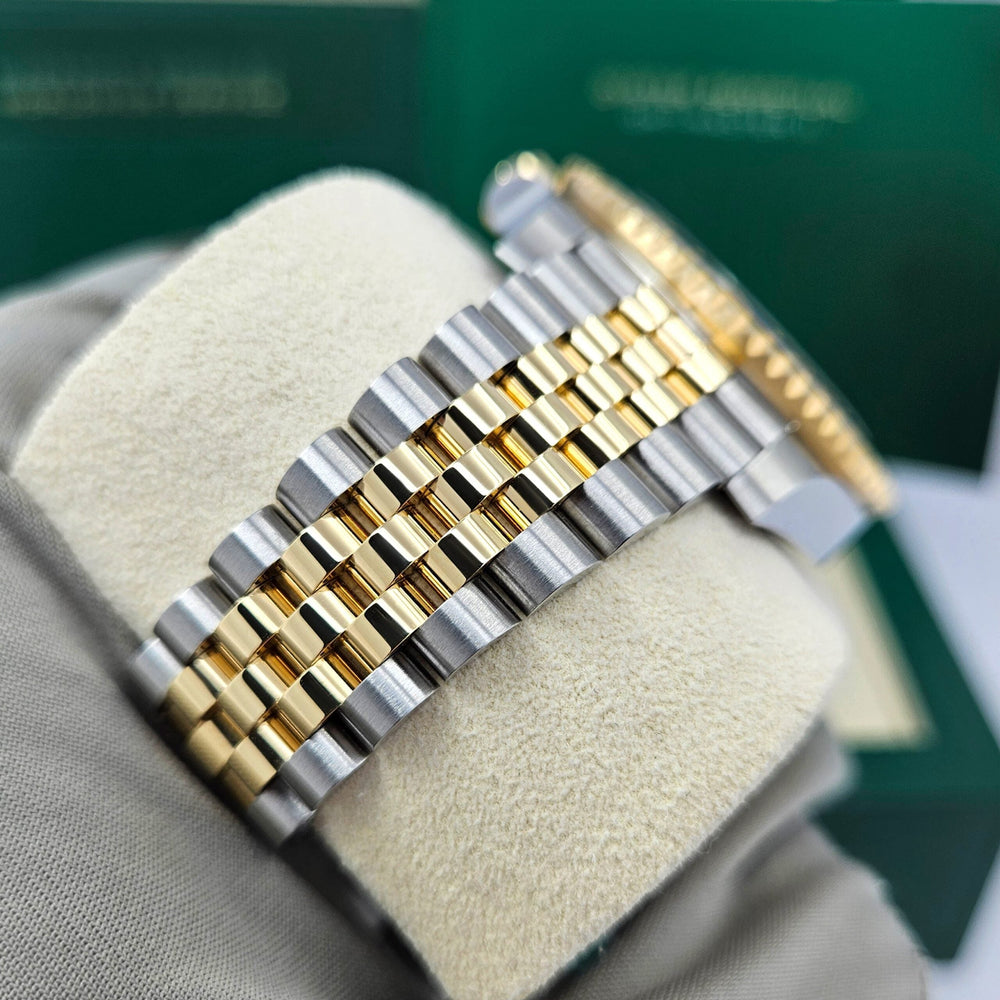 GMT-Master II, 40mm, Oystersteel and 18k Yellow Gold - image 12