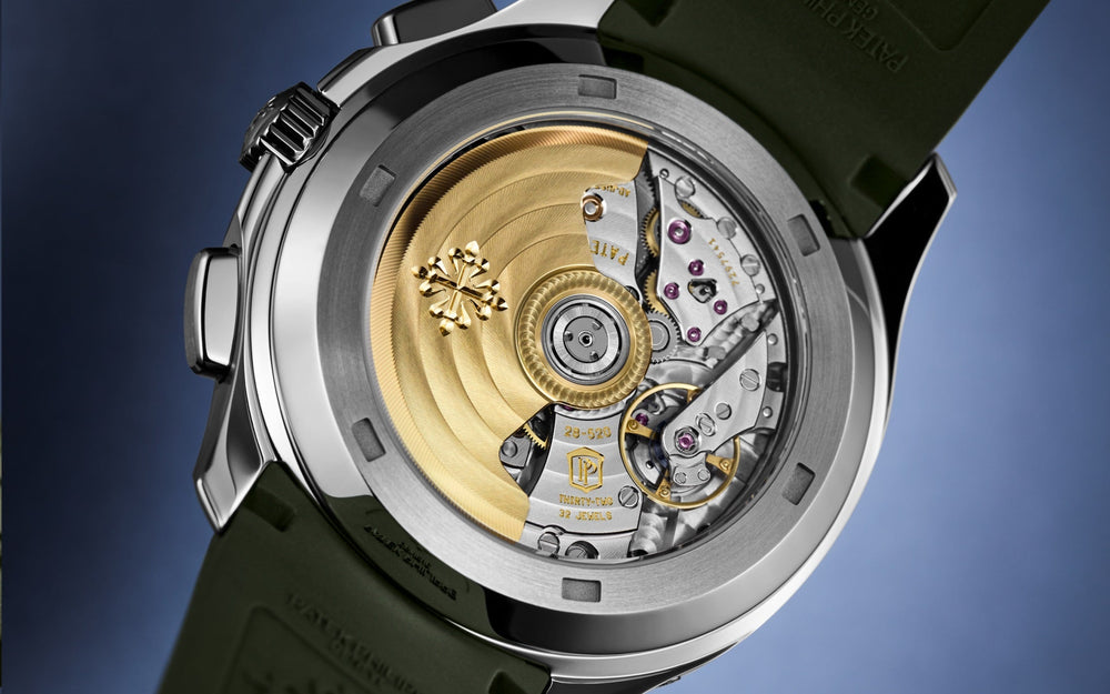 Aquanaut Chronograph, 18k White Gold, 42,2mm - image 16