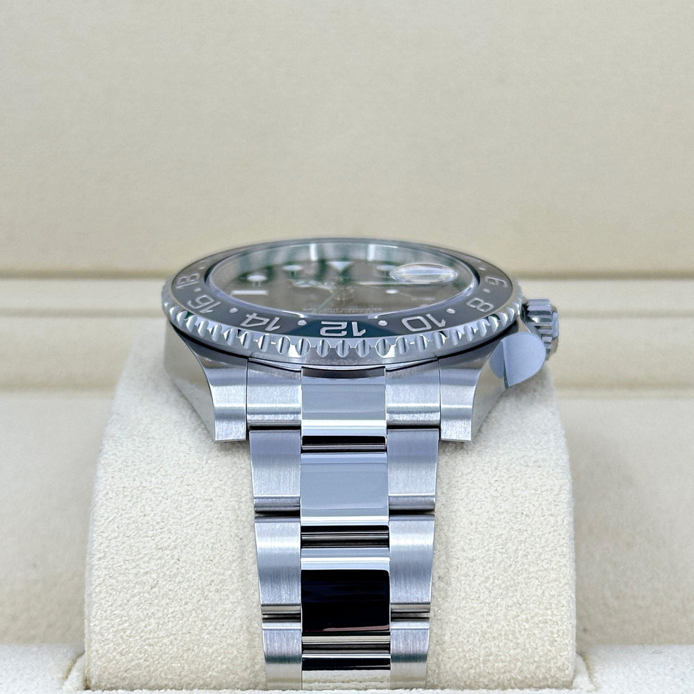 Unworn GMT-Master II, Bruce Wayne, Black, Oyster - image 4