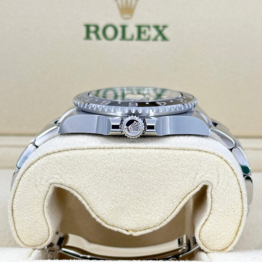 Unworn GMT-Master II, Bruce Wayne, Black, Oyster - image 5
