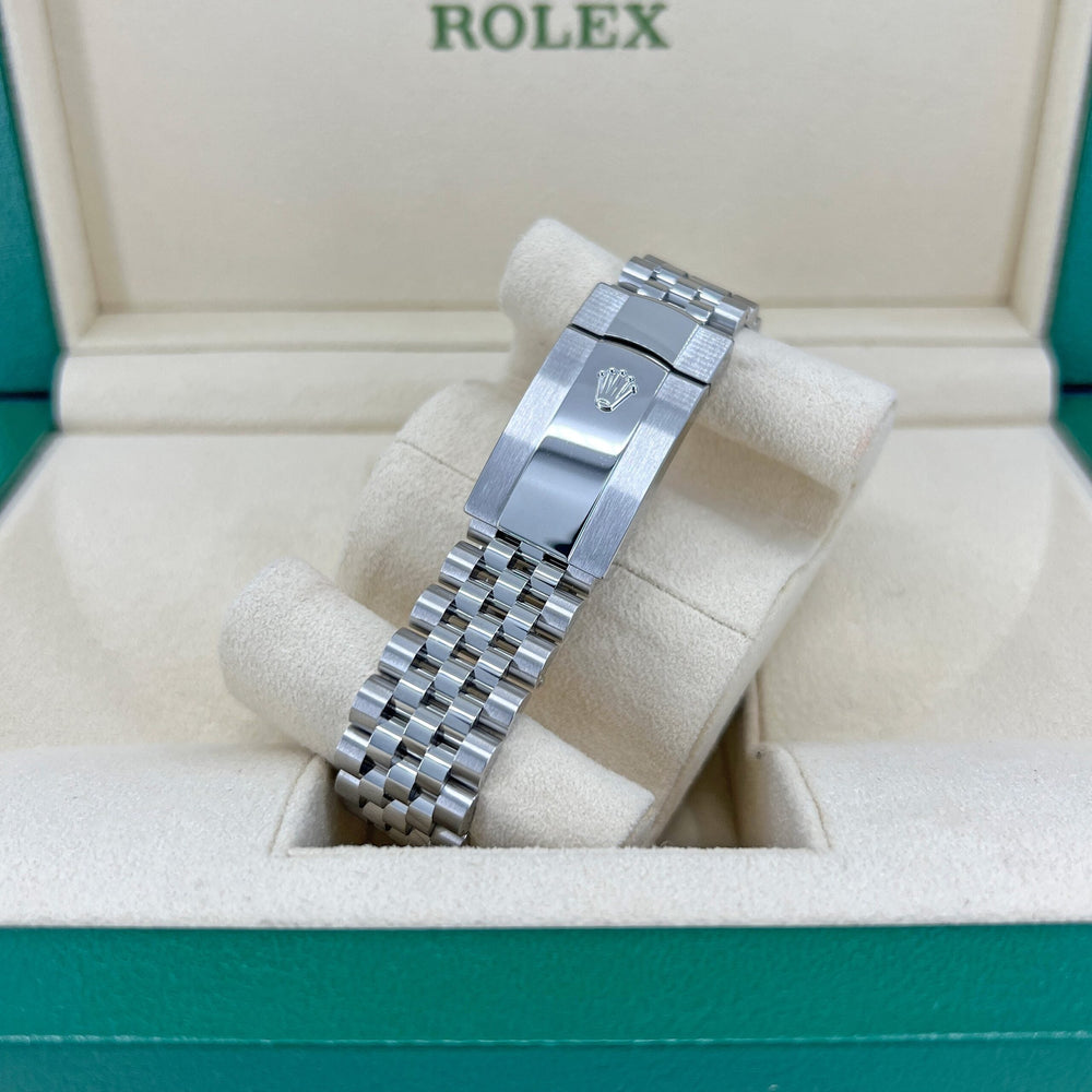 Datejust 41 Oystersteel and 18K White Gold 41 mm White Dial - image 7