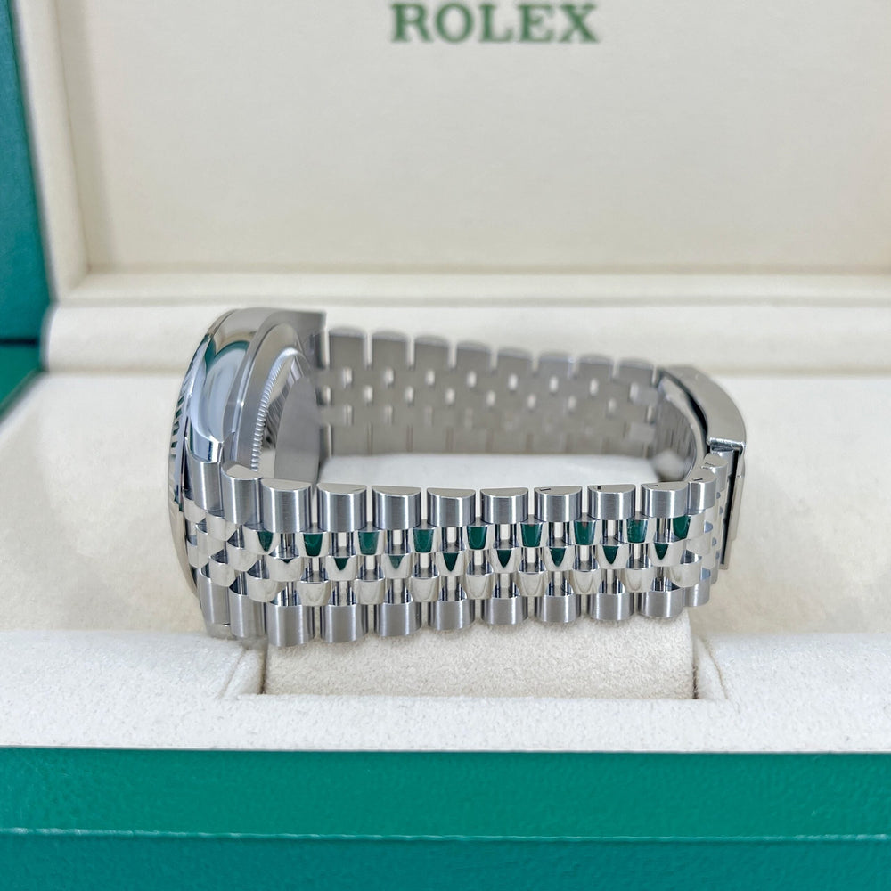 Datejust 41 Oystersteel and 18K White Gold 41 mm White Dial - image 10