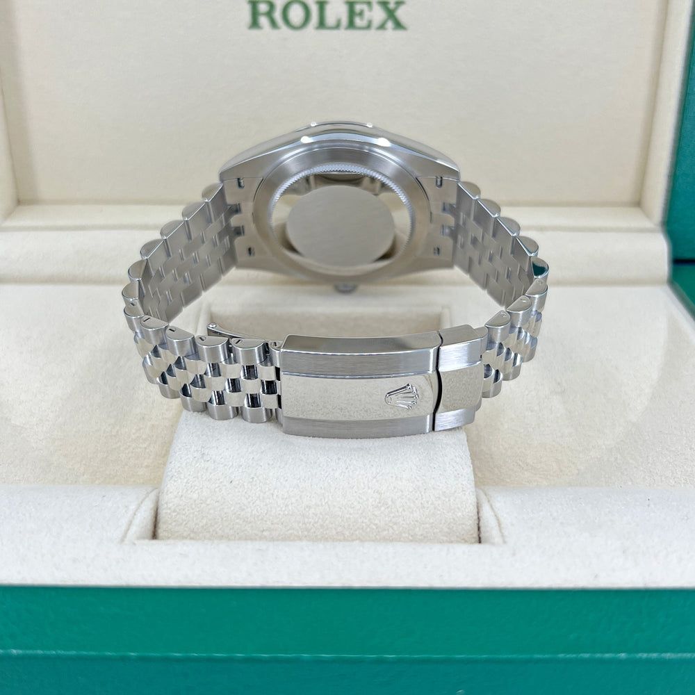 Datejust 41 Oystersteel and 18K White Gold 41 mm White Dial - image 11