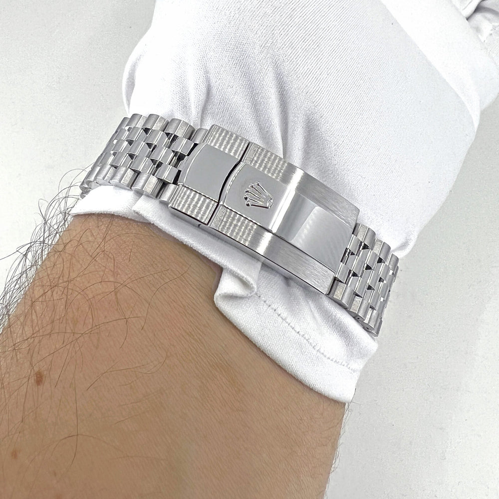 Datejust 41 Oystersteel and 18K White Gold 41 mm White Dial - image 14