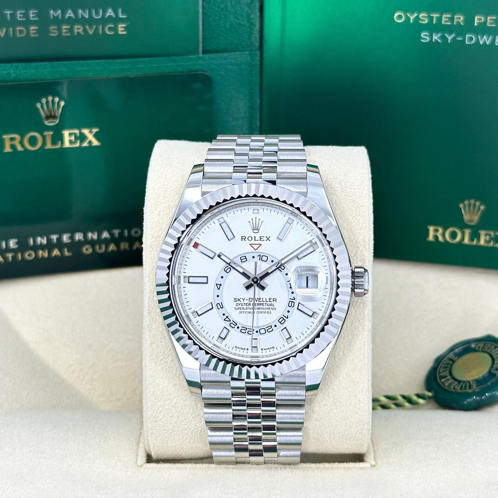 Sky-Dweller, 42mm, Oystersteel and 18k White Gold, White, Jubilee - image 2