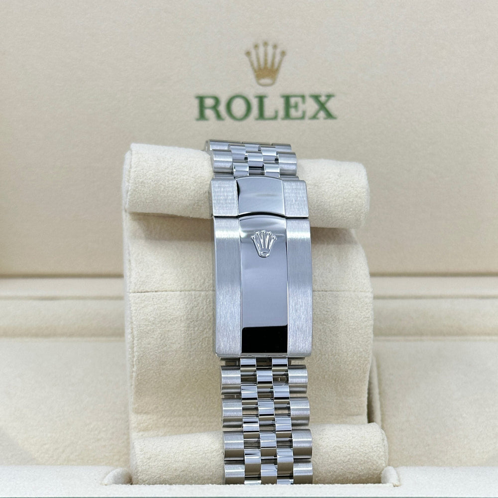 Sky-Dweller, 42mm, Oystersteel and 18k White Gold, Blue, Jubilee - image 7