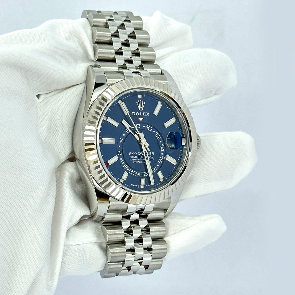 Sky-Dweller, 42mm, Oystersteel and 18k White Gold, Blue, Jubilee - image 11