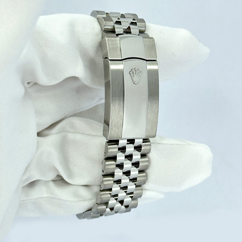 Sky-Dweller, 42mm, Oystersteel and 18k White Gold, Blue, Jubilee - image 13