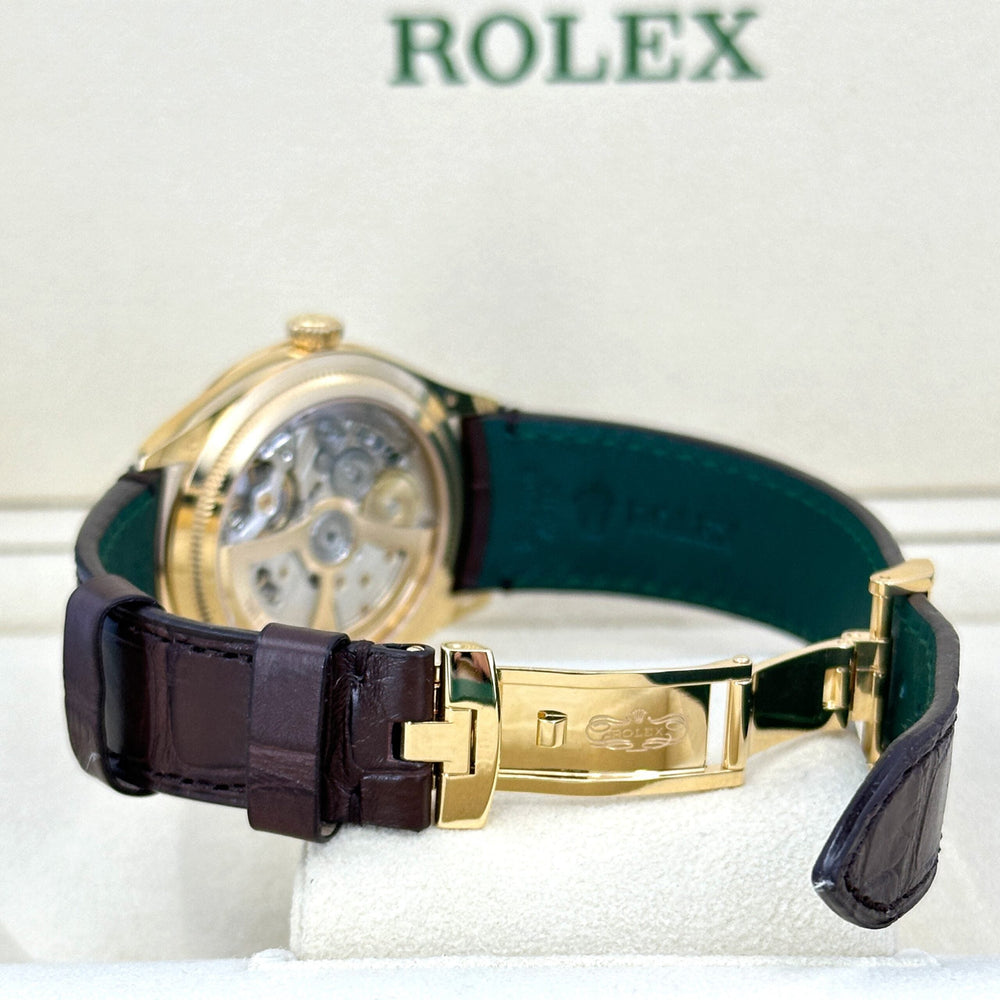 Perpetual 1908, 39mm, 18k Yellow Gold - image 9
