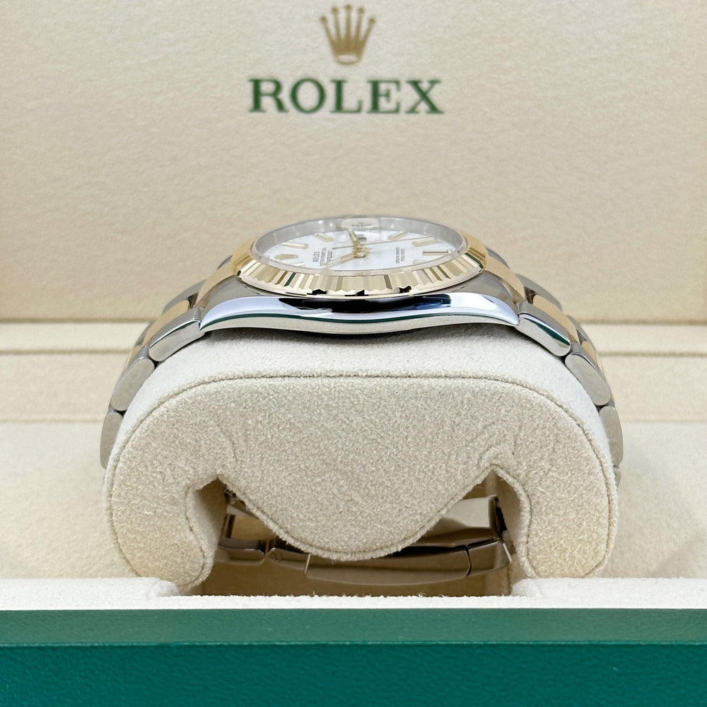Datejust 41 Oystersteel and yellow gold - image 9
