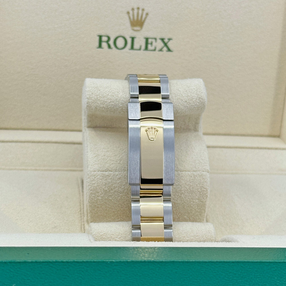 Datejust 41 Oystersteel and yellow gold - image 14