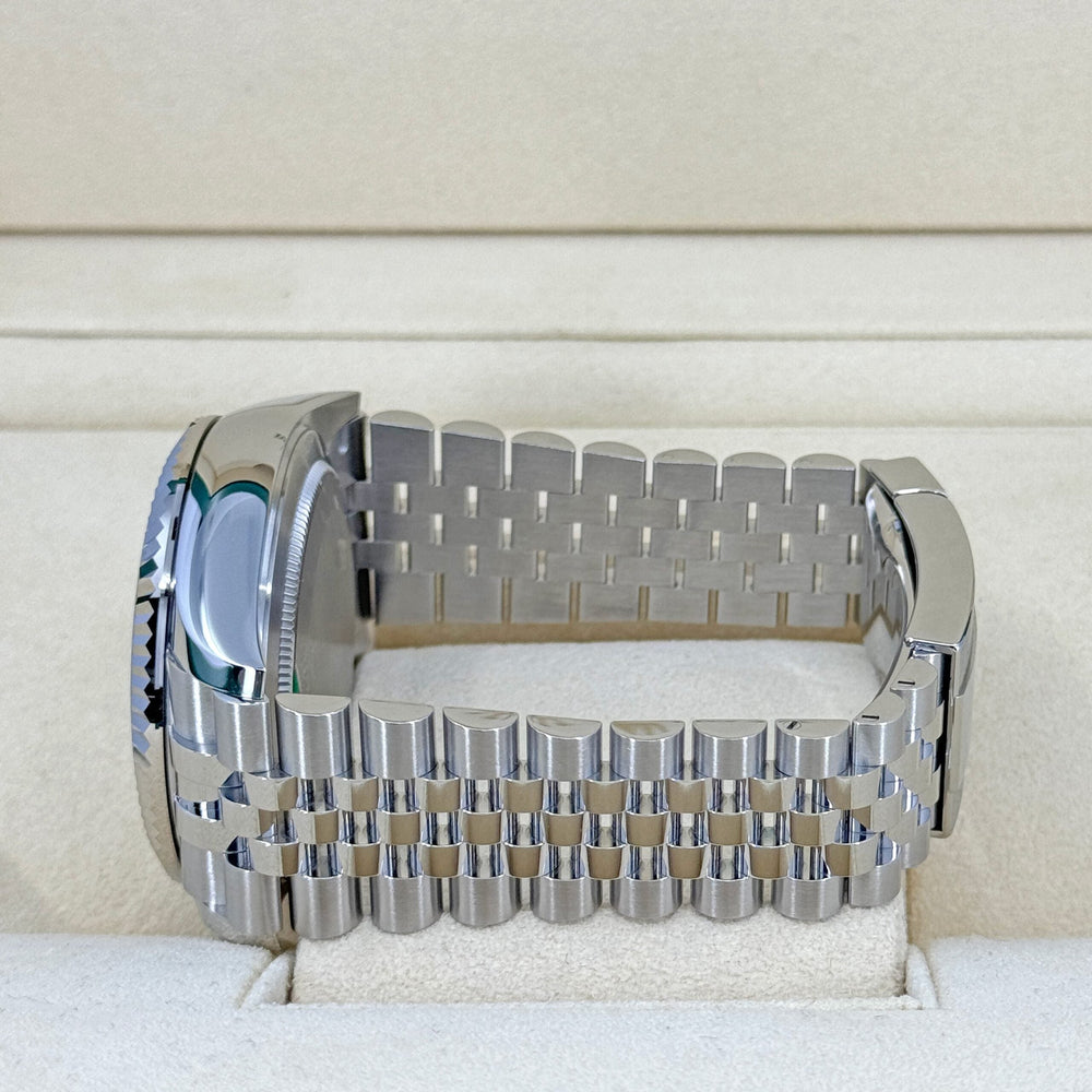 Sky-Dweller, 42mm, Oystersteel and 18k White Gold, White, Jubilee - image 11