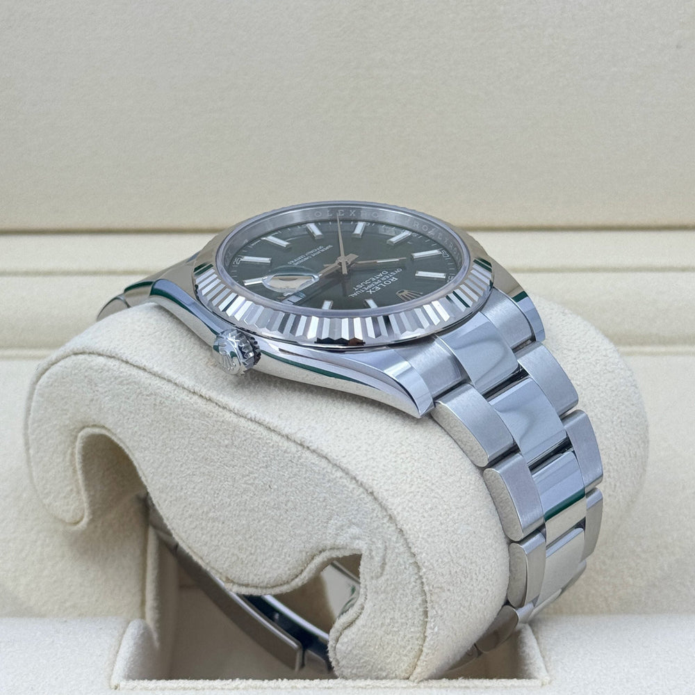 Datejust 41mm, Oystersteel and 18k White Gold - image 7