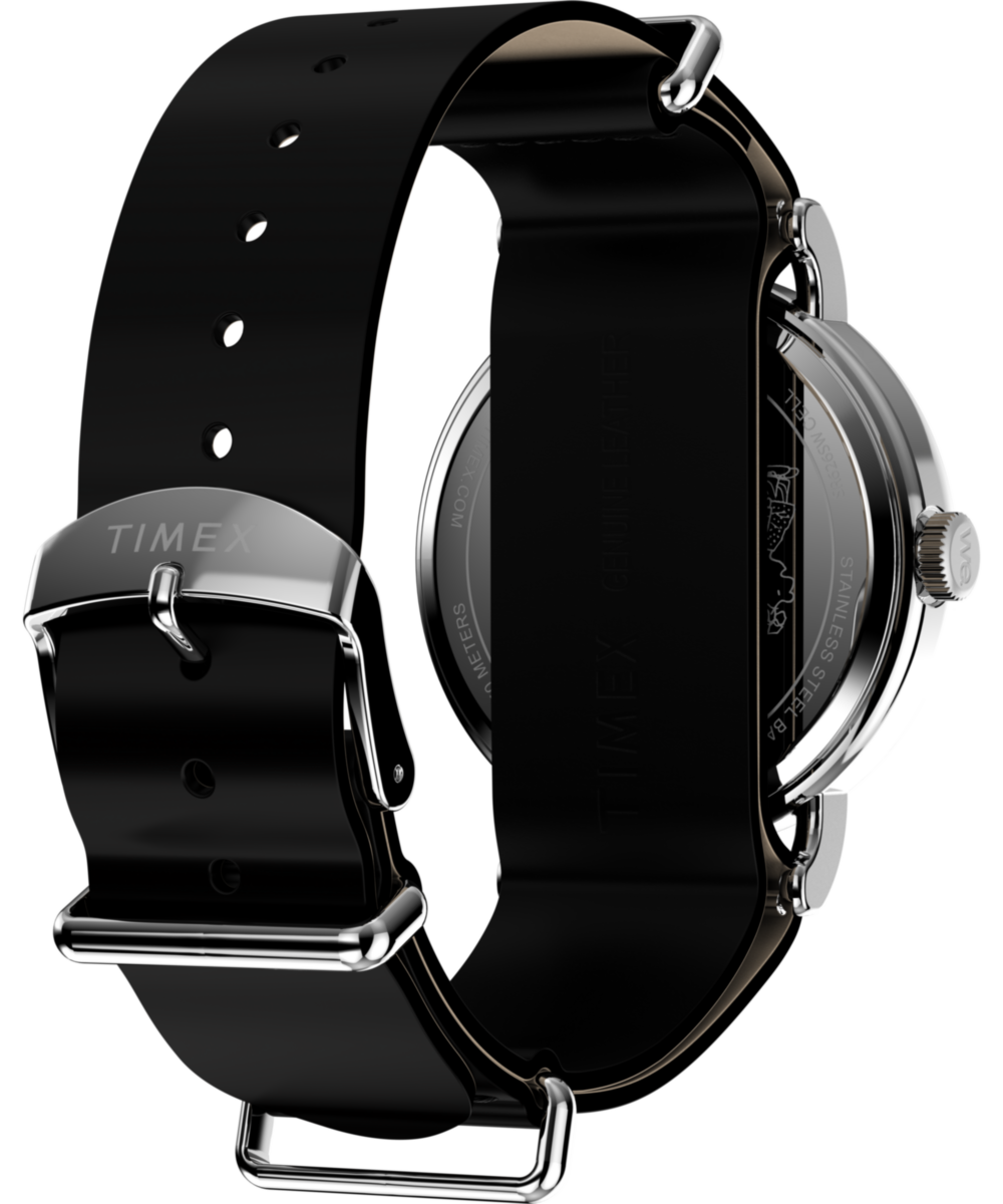 Peanuts® x Timex Weekender Snoopy 40mm Leather Strap Watch