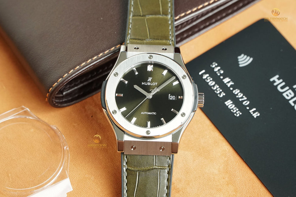 Classic Fusion Automatic 42mm, Unworn 2025 - image 3