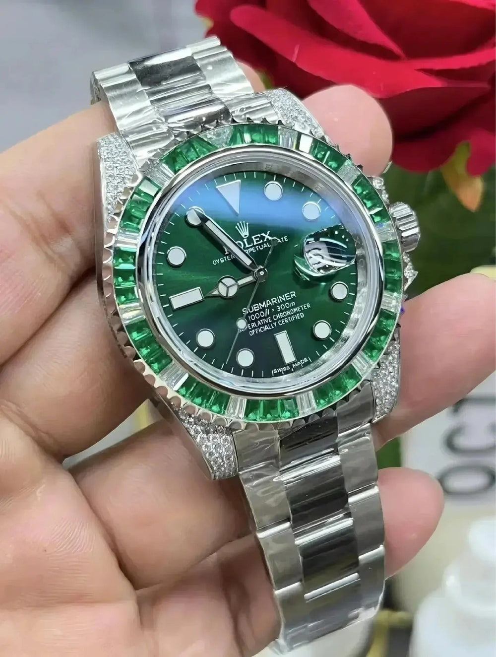 Submariner Date, 18K White Gold Diamonds Emerald UNWORN, 40mm - image 5