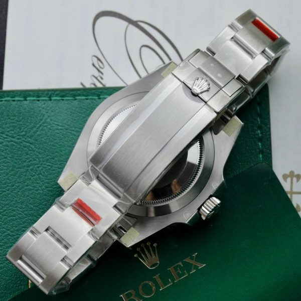 Submariner Stainless Steel “The Hulk” Green Dial Cerachrom Bezel, 41mm - image 12