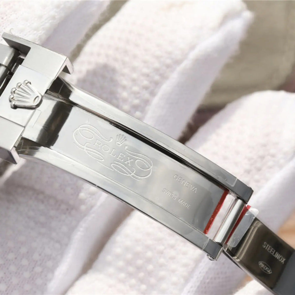 Submariner Date Silver Black Diamond, 40mm - image 9