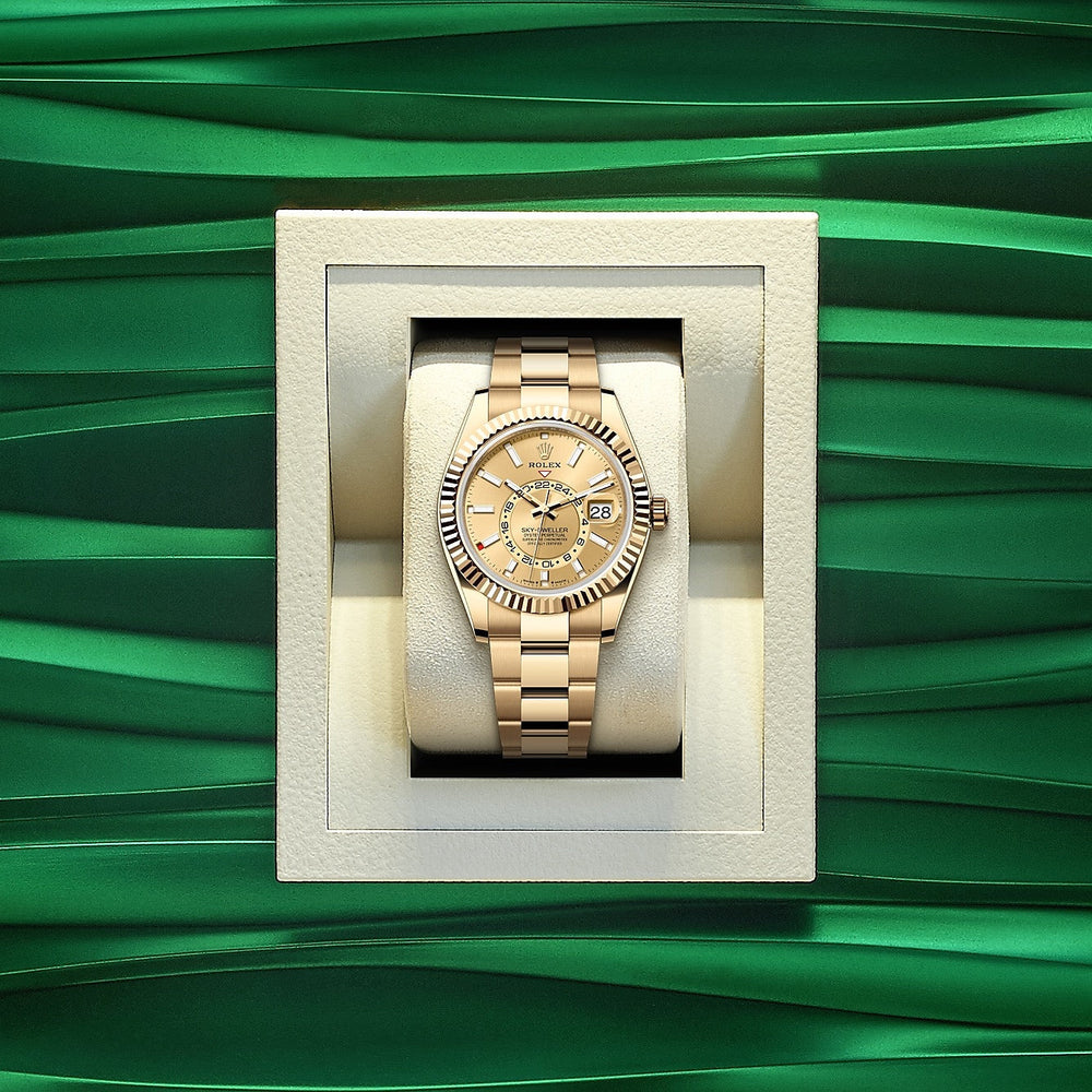 Sky-Dweller, 42mm, 18k Yellow Gold - image 5