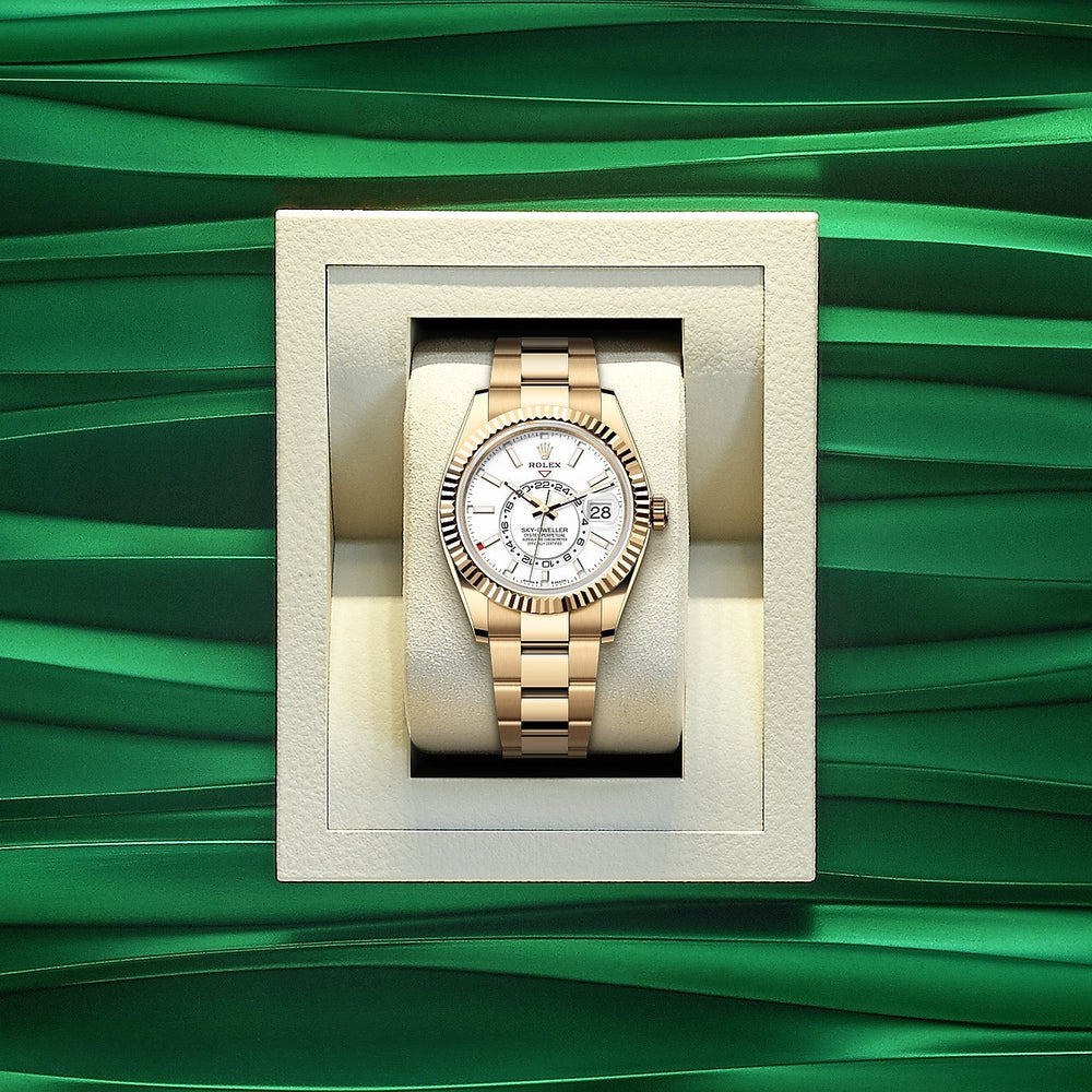 Sky-Dweller, 42mm, 18k Yellow Gold - image 5