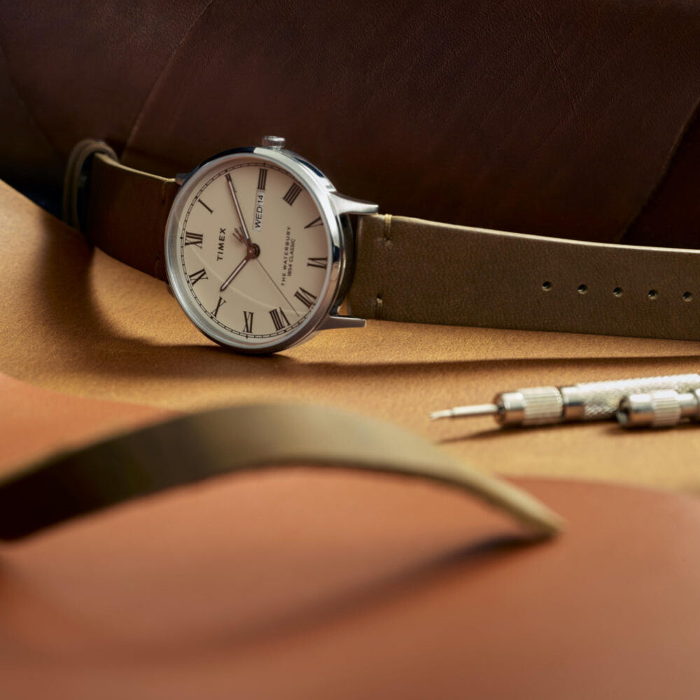 Waterbury Classic 40mm Leather Strap Watch
