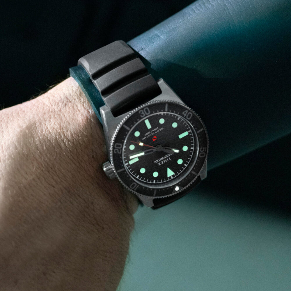 Deepwater Reef 200 41mm Synthetic Rubber Strap Watch